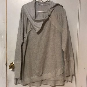 Maurice’s Pull Over Size 3